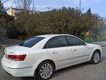 Hyundai Sonata-12