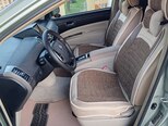 Toyota Prius-12
