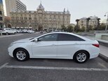 Hyundai Sonata-5