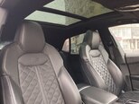Audi Q8-16