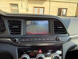 Hyundai Elantra-15