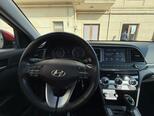Hyundai Elantra-12