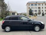 Kia Rio-5