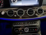 Mercedes E 300-23