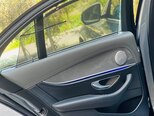 Mercedes E 300 d-10