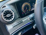 Mercedes E 300 d-19