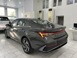 Hyundai Elantra-6