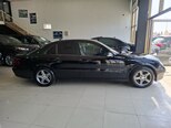 Mercedes E 220-11