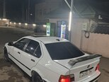 BMW 318-2