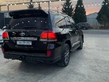 Toyota Land Cruiser-7