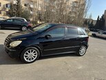 Mercedes B 170-2