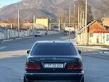 Mercedes E 220-4