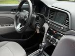 Hyundai Elantra-8