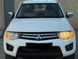 Mitsubishi L200-1