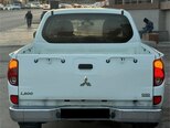 Mitsubishi L200-9