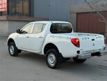 Mitsubishi L200-10