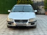 Opel Omega-1