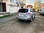 Hyundai Santa Fe-12