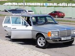 Mercedes W123-12