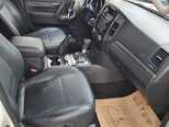 Mitsubishi Pajero-8
