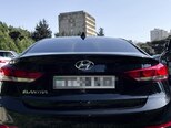 Hyundai Elantra-8