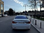 Hyundai Sonata-4