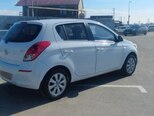 Hyundai i20-8