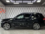 BMW X7-6