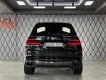 BMW X7-7