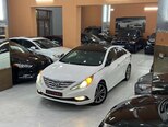 Hyundai Sonata-6
