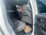 Volkswagen Amarok-11