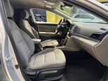 Hyundai Elantra-12