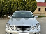 Mercedes E 220-1