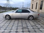 Mercedes E 240-4
