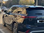 Toyota Highlander-8