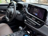 Lexus ES 300h-10