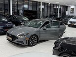 Hyundai Sonata-16