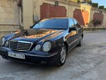 Mercedes E 320-11