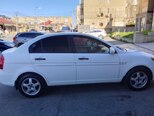 Hyundai Accent-4