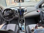 Hyundai Elantra-10