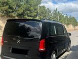 Mercedes V 220-7