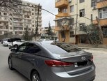 Hyundai Elantra-4