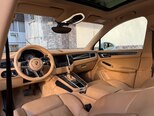 Porsche Macan S-13