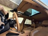Porsche Macan S-16
