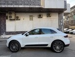 Porsche Macan S-9