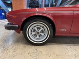 Jaguar Daimler Double-Six-8