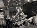 Land Rover Defender-14