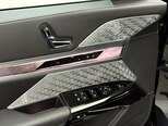 BMW i7-11