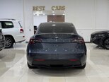 Tesla Model Y-3