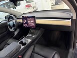 Tesla Model Y-9
